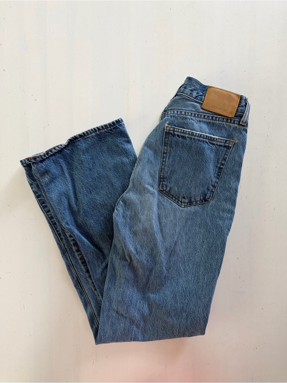 Denim Forum Aritzia Farrah High Rise Wide Leg Jeans Size 26 Dark Wash